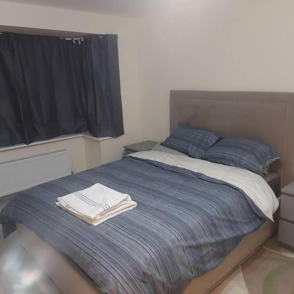 Lovely & Beautiful 2 Bed-Apartment In Borehamwood Dış mekan fotoğraf