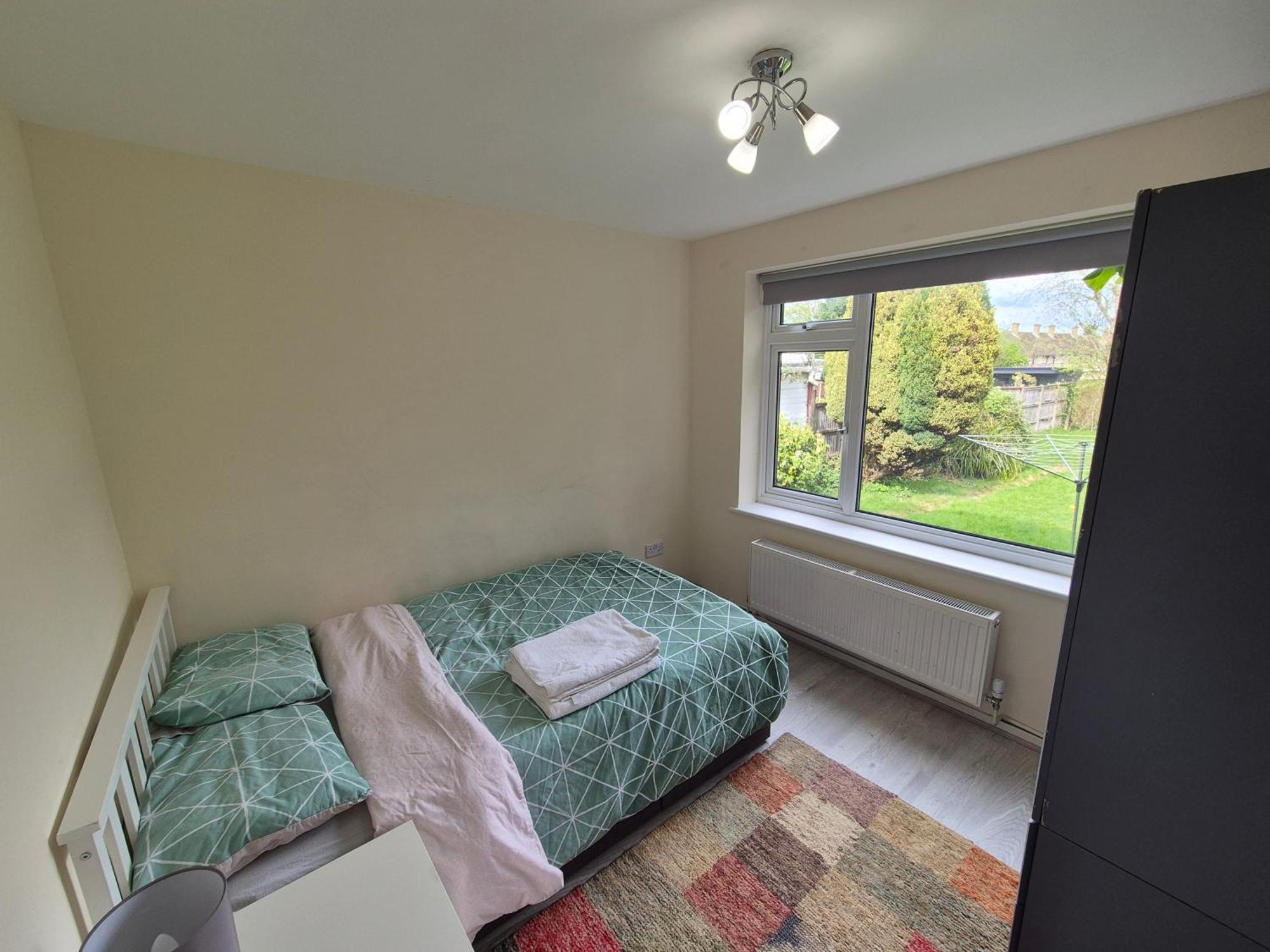 Lovely & Beautiful 2 Bed-Apartment In Borehamwood Dış mekan fotoğraf